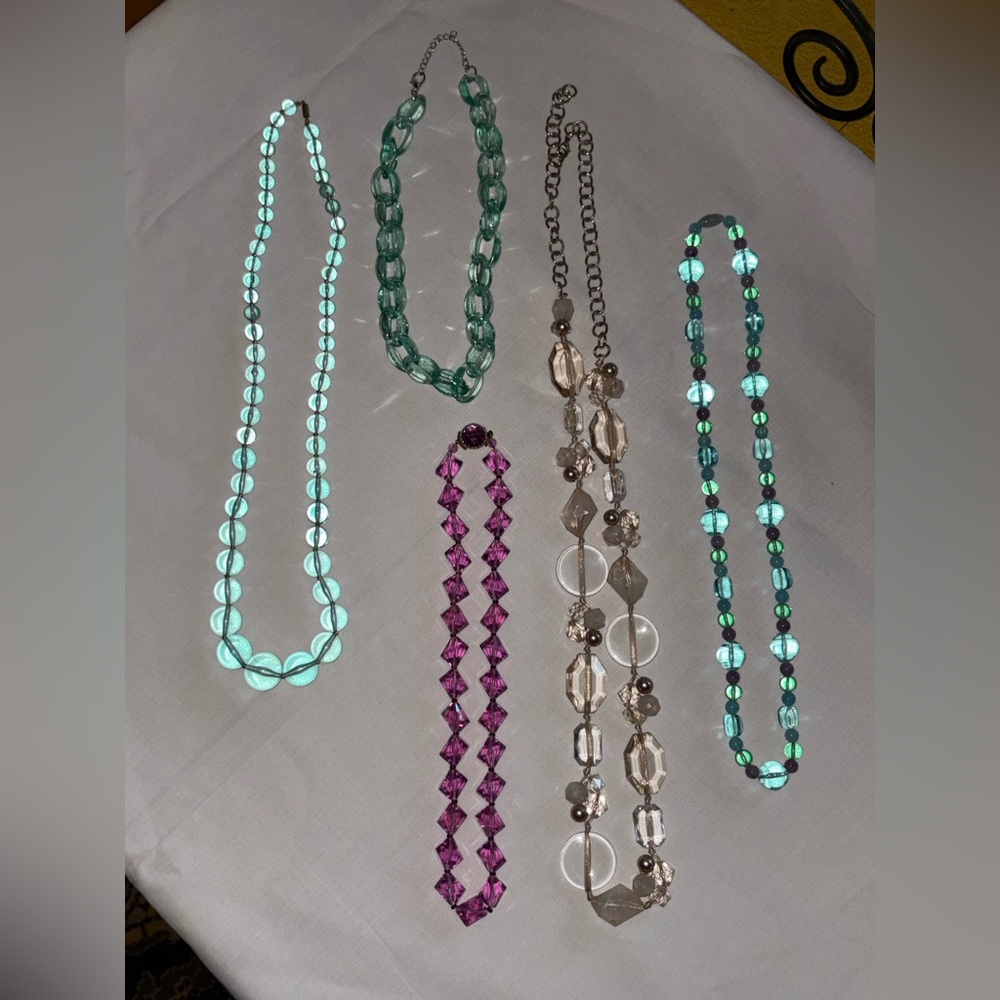 5 Necklaces. 3 Mid Century Modern. 2 Contemporary. Great Quality & Style!